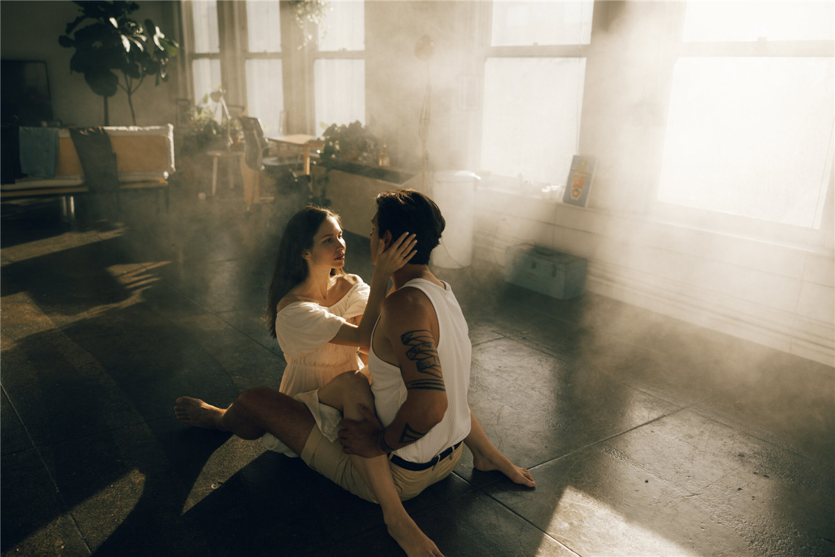 Mark Deleon - The Cinematic Pack 怀旧复古浪漫情绪电影色调风格人像摄影LR调色预设 插件预设 sucaiwan.com