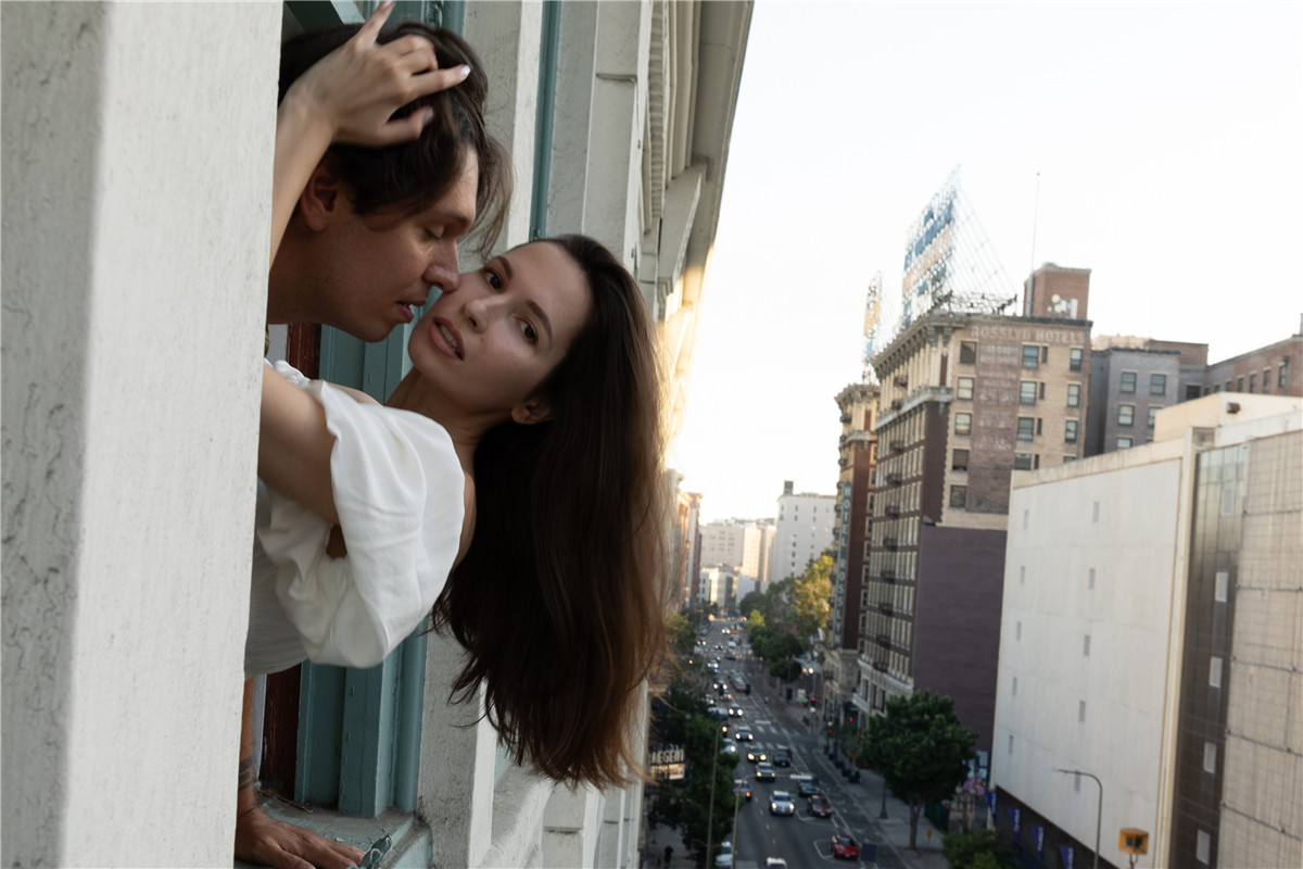 Mark Deleon - The Cinematic Pack 怀旧复古浪漫情绪电影色调风格人像摄影LR调色预设 插件预设 sucaiwan.com