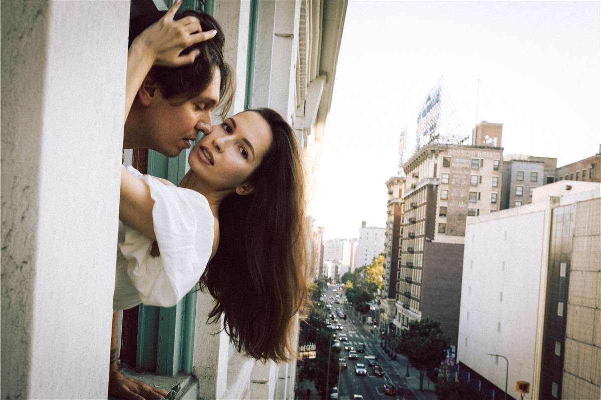 Mark Deleon - The Cinematic Pack 怀旧复古浪漫情绪电影色调风格人像摄影LR调色预设 插件预设 sucaiwan.com