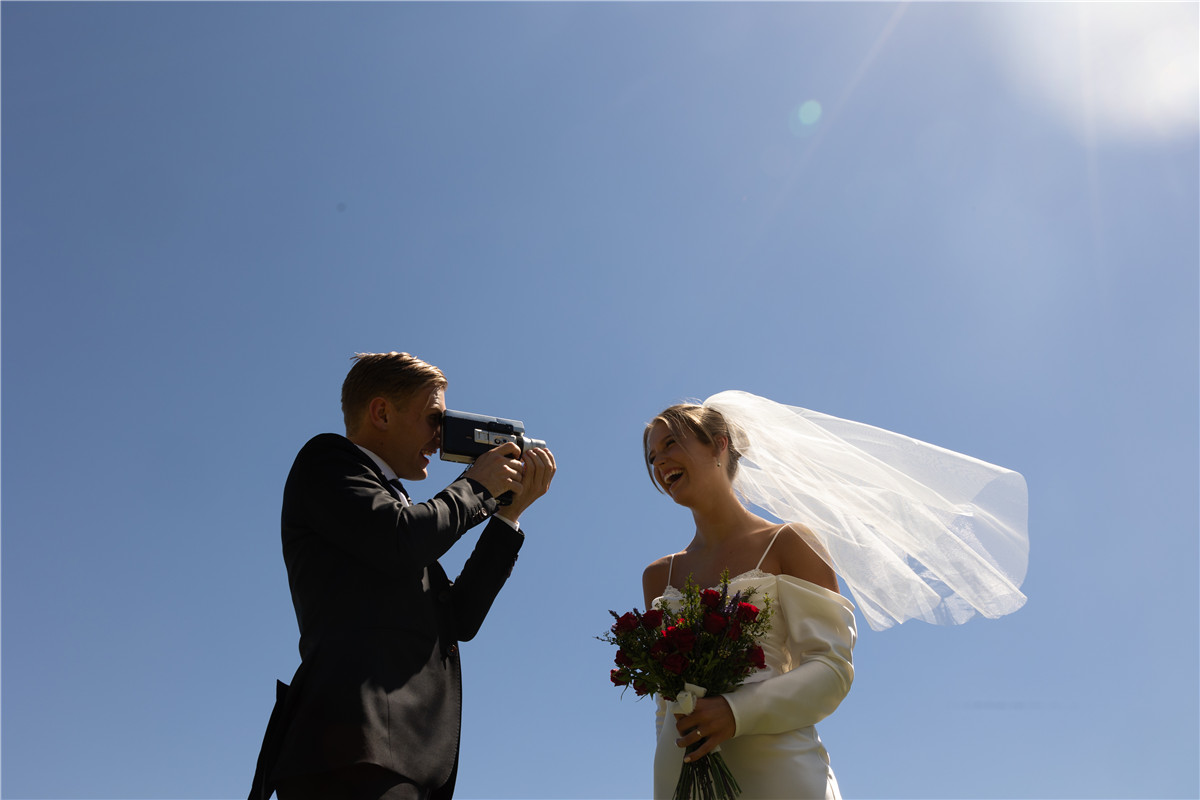 Mark Deleon - The Cinematic Pack 怀旧复古浪漫情绪电影色调风格人像摄影LR调色预设 插件预设 sucaiwan.com