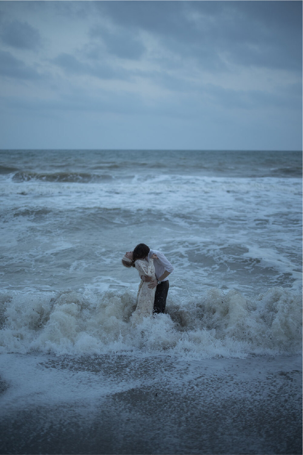 乌克兰摄影师Maley细腻爱情情绪风格人像摄影LR调色预设 Maleyphoto – Maley Presets 插件预设 第7张-素材湾丨精选海外优质设计素材资源 乌克兰摄影师Maley细腻爱情情绪风格人像摄影LR调色预设 Maleyphoto – Maley Presets 插件预设 sucaiwan.com