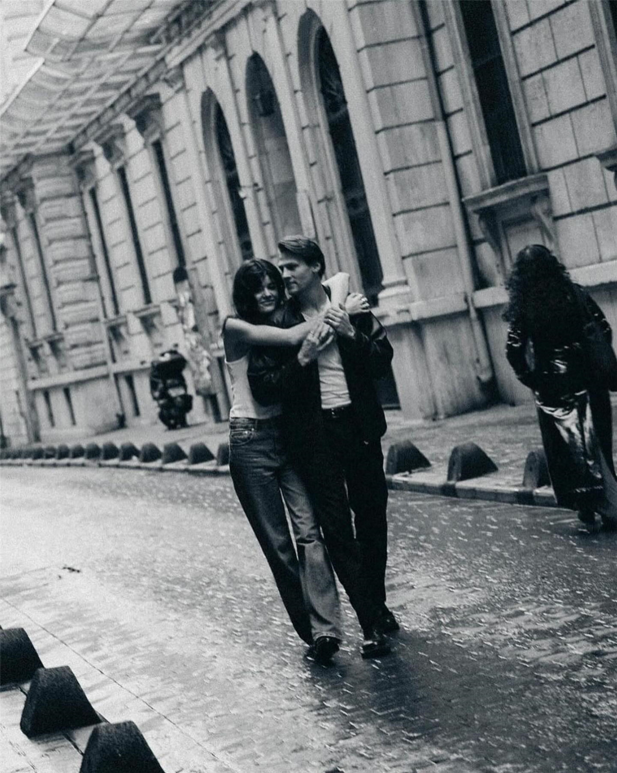 浪漫情绪美学电影色调颗粒感配方情侣人像摄影LR调色预设 Mark Deleon - Complete Pack 插件预设 第8张-素材湾丨精选海外优质设计素材资源 浪漫情绪美学电影色调颗粒感配方情侣人像摄影LR调色预设 Mark Deleon - Complete Pack 插件预设 sucaiwan.com