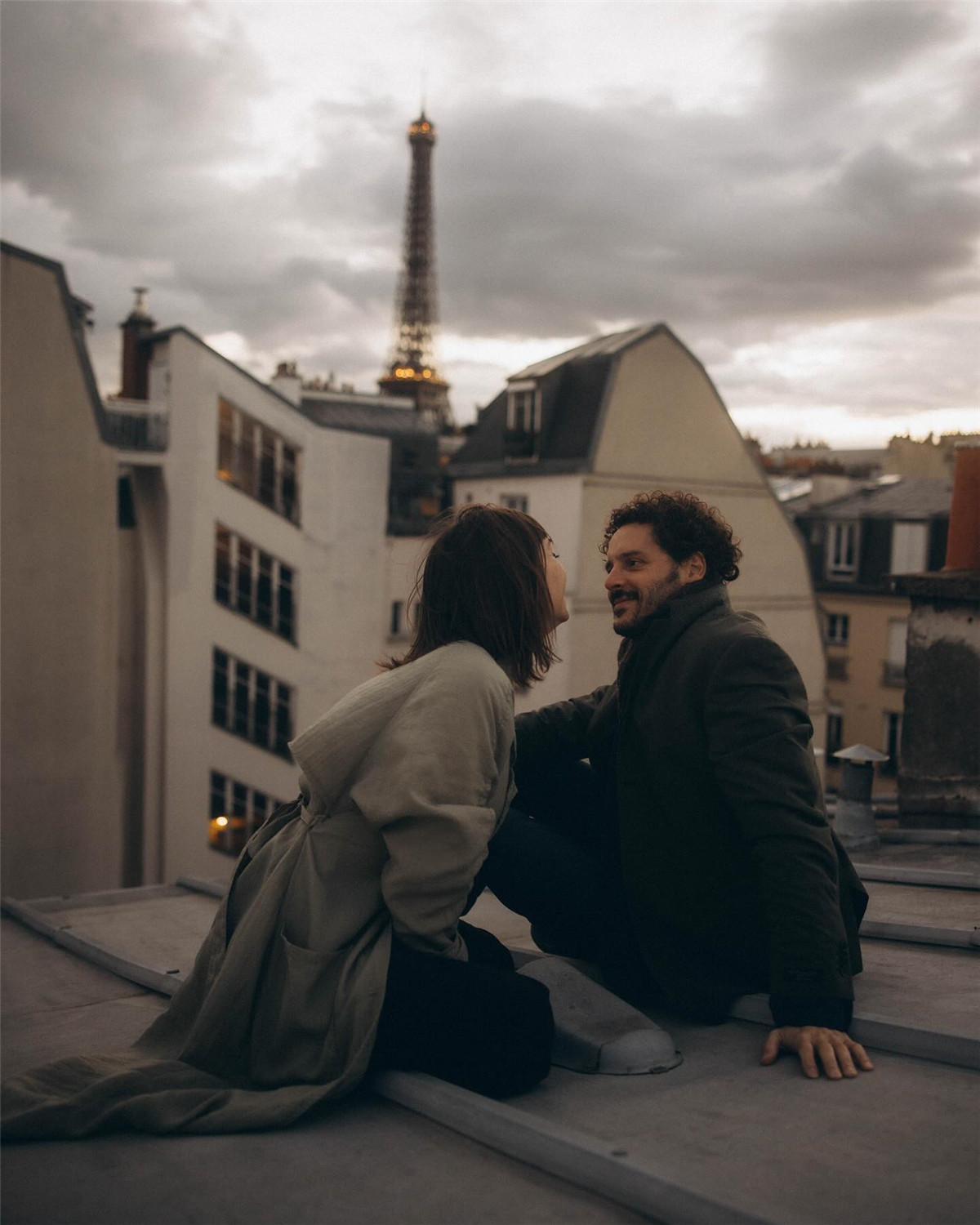 浪漫情绪美学电影色调颗粒感配方情侣人像摄影LR调色预设 Mark Deleon - Complete Pack 插件预设 第10张-素材湾丨精选海外优质设计素材资源 浪漫情绪美学电影色调颗粒感配方情侣人像摄影LR调色预设 Mark Deleon - Complete Pack 插件预设 sucaiwan.com