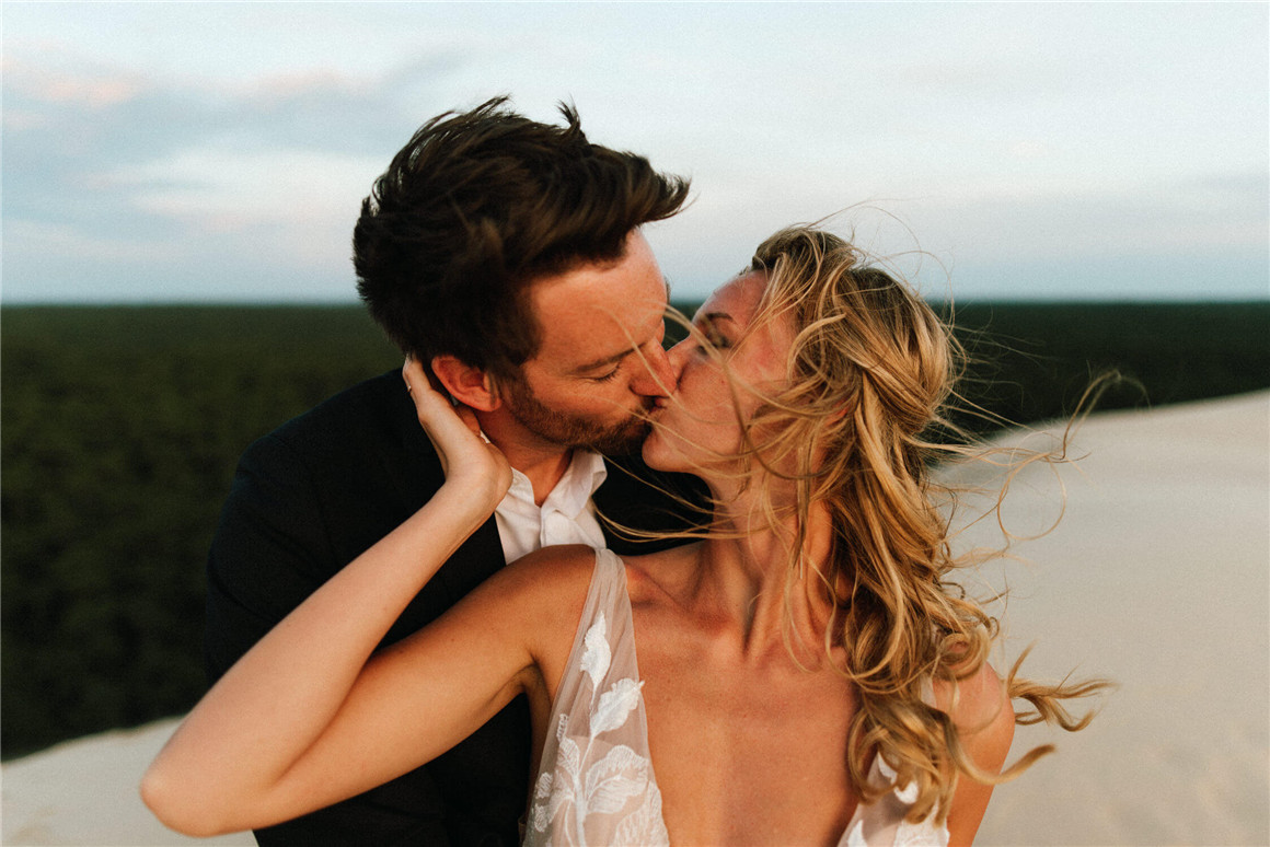 复古美学朦胧蓝绿色调胶片颗粒电影氛围LR调色预设 G-Presets x Photobug Lightroom Presets 插件预设 第3张-素材湾丨精选海外优质设计素材资源 复古美学朦胧蓝绿色调胶片颗粒电影氛围LR调色预设 G-Presets x Photobug Lightroom Presets 插件预设 sucaiwan.com