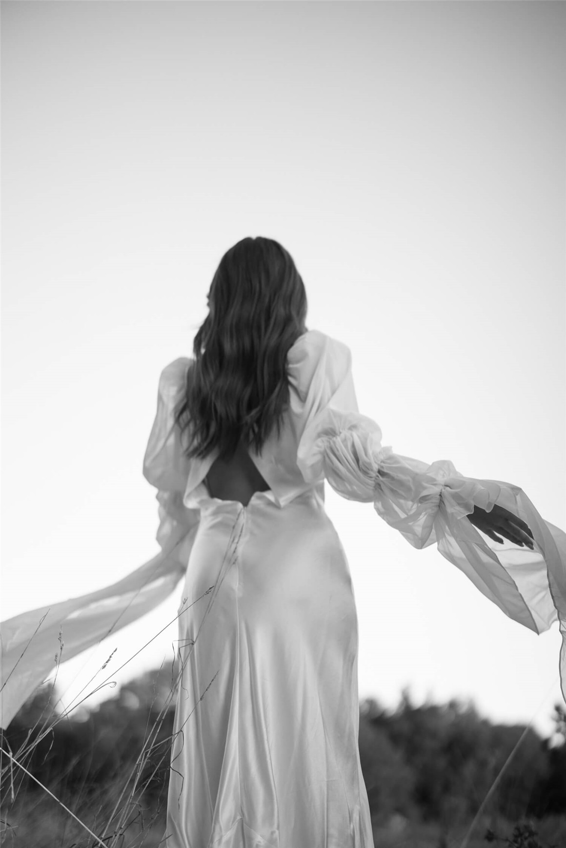 复古美学朦胧蓝绿色调胶片颗粒电影氛围LR调色预设 G-Presets x Photobug Lightroom Presets 插件预设 第5张-素材湾丨精选海外优质设计素材资源 复古美学朦胧蓝绿色调胶片颗粒电影氛围LR调色预设 G-Presets x Photobug Lightroom Presets 插件预设 sucaiwan.com