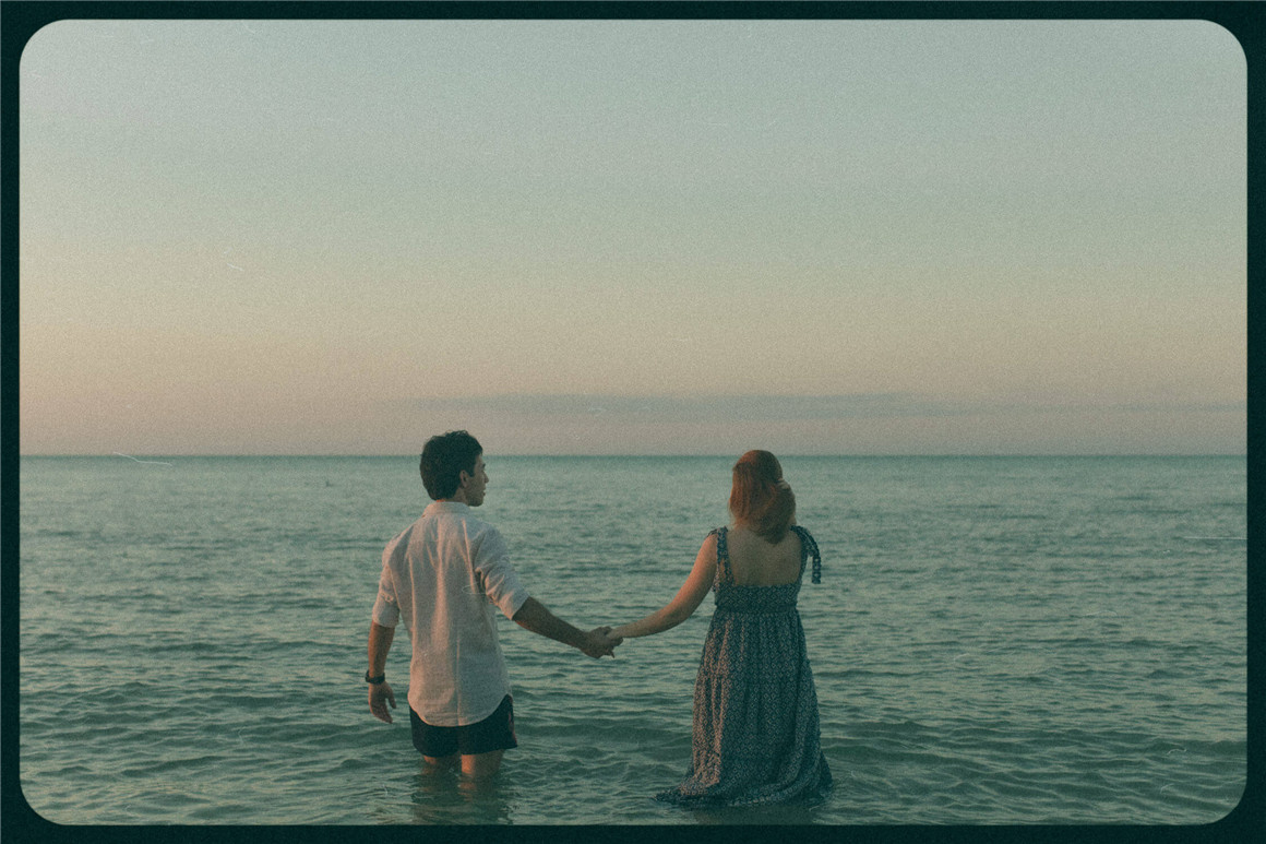 复古美学朦胧蓝绿色调胶片颗粒电影氛围LR调色预设 G-Presets x Photobug Lightroom Presets 插件预设 第24张-素材湾丨精选海外优质设计素材资源 复古美学朦胧蓝绿色调胶片颗粒电影氛围LR调色预设 G-Presets x Photobug Lightroom Presets 插件预设 sucaiwan.com