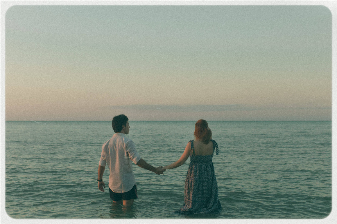 复古美学朦胧蓝绿色调胶片颗粒电影氛围LR调色预设 G-Presets x Photobug Lightroom Presets 插件预设 第27张-素材湾丨精选海外优质设计素材资源 复古美学朦胧蓝绿色调胶片颗粒电影氛围LR调色预设 G-Presets x Photobug Lightroom Presets 插件预设 sucaiwan.com