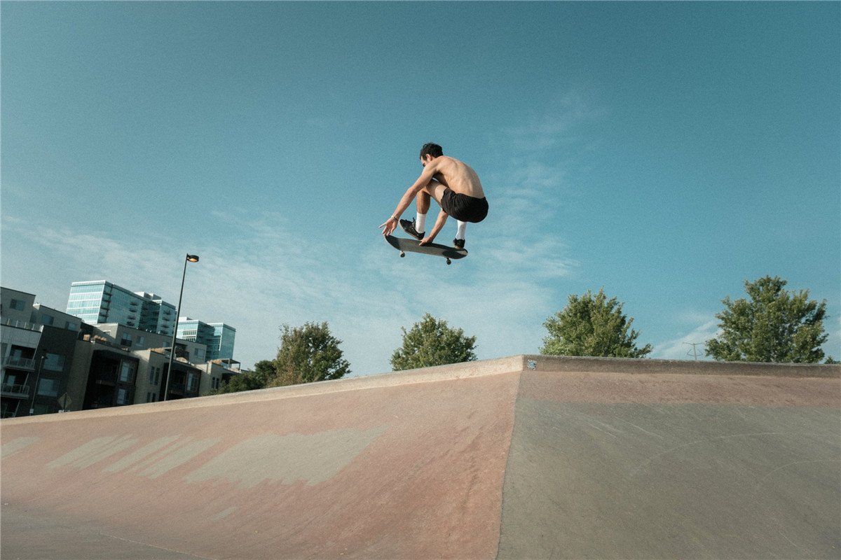 40种复古怀旧风格光泽纹理电影美学色调渐晕颗粒LR调色预设 Rebecca Lily - PRO SET VII 插件预设 第8张-素材湾丨精选海外优质设计素材资源 40种复古怀旧风格光泽纹理电影美学色调渐晕颗粒LR调色预设 Rebecca Lily - PRO SET VII 插件预设 sucaiwan.com