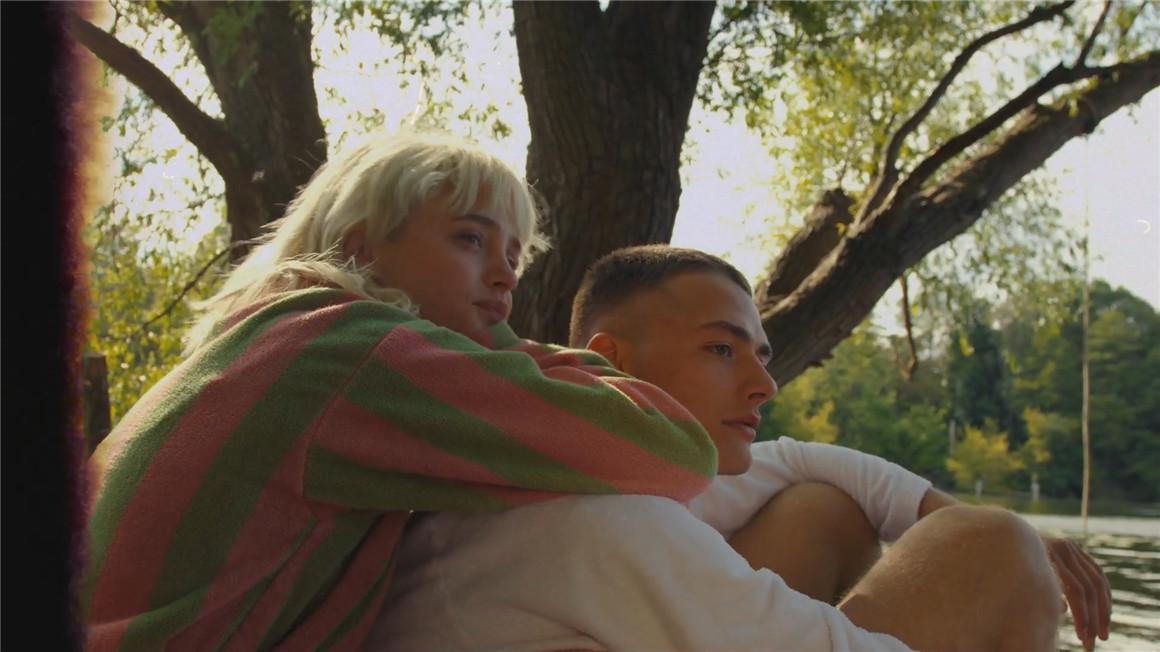 LAYER LAB 复古胶片酸性薄膜Super8划痕纹理电影转场过渡叠加层视频素材包 Vintage Film Overlays HD&4K 影视音频 第9张-素材湾丨精选海外优质设计素材资源 LAYER LAB 复古胶片酸性薄膜Super8划痕纹理电影转场过渡叠加层视频素材包 Vintage Film Overlays HD&4K 影视音频 sucaiwan.com