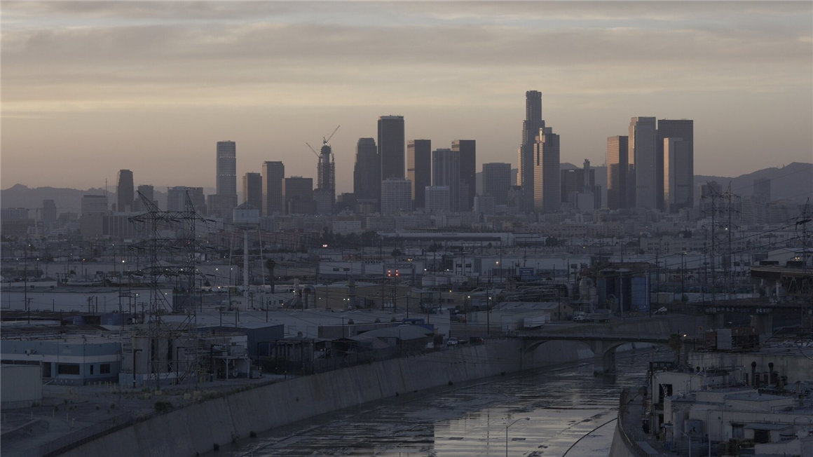 JVKE 达芬奇复古电影胶片仿真颗粒光晕模拟调色节点预设包 16MM FILM EMULATION POWERGRADE 插件预设 第11张-素材湾丨精选海外优质设计素材资源 JVKE 达芬奇复古电影胶片仿真颗粒光晕模拟调色节点预设包 16MM FILM EMULATION POWERGRADE 插件预设 sucaiwan.com