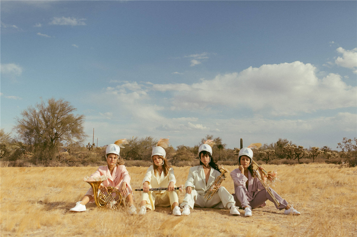 G-Presets 经典怀旧复古色调落日黄昏暖调低光弱光LR调色预设包 FROM THE DAISIES PRESETS 插件预设 sucaiwan.com