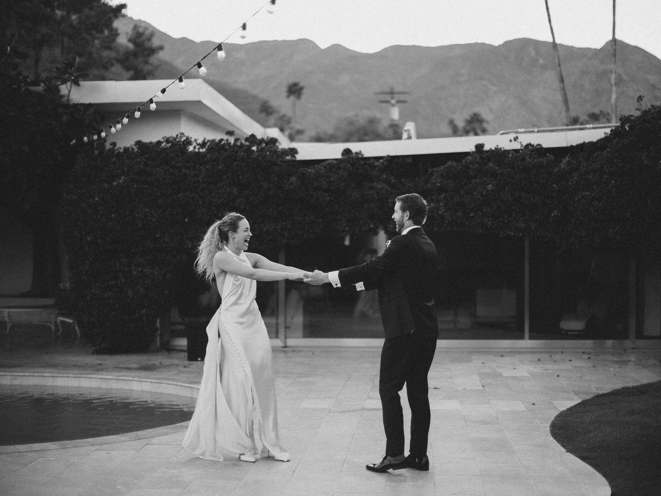 G-Presets-Brady Bates 温暖干净奶油色美感胶片电影婚礼人像摄影LR调色预设 插件预设 第11张-素材湾丨精选海外优质设计素材资源 G-Presets-Brady Bates 温暖干净奶油色美感胶片电影婚礼人像摄影LR调色预设 插件预设 sucaiwan.com