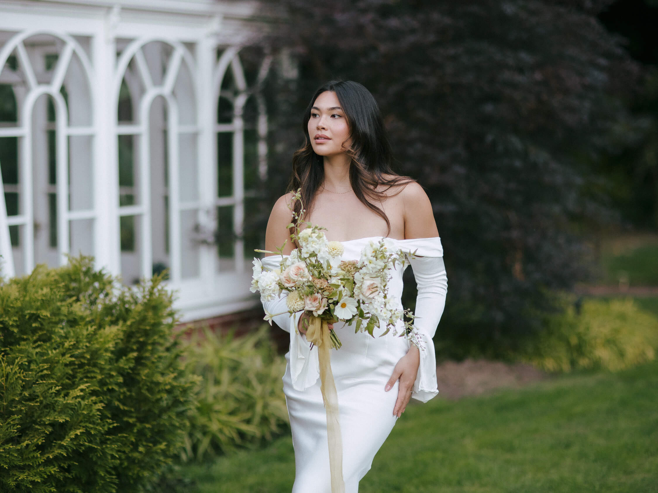 G-Presets-Brady Bates 温暖干净奶油色美感胶片电影婚礼人像摄影LR调色预设 插件预设 第19张-素材湾丨精选海外优质设计素材资源 G-Presets-Brady Bates 温暖干净奶油色美感胶片电影婚礼人像摄影LR调色预设 插件预设 sucaiwan.com