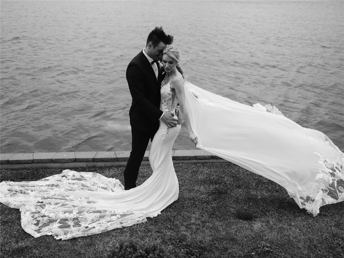 G-Presets: Abide by Miles Witt Boyer 怀旧柔和宝丽来胶片颗粒纹理电影风格LR调色预设 , 第7张-素材湾丨精选海外优质设计素材资源 G-Presets: Abide by Miles Witt Boyer 怀旧柔和宝丽来胶片颗粒纹理电影风格LR调色预设 , sucaiwan.com