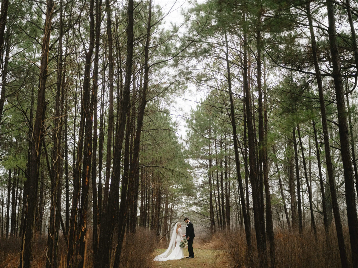 G-Presets: Abide by Miles Witt Boyer 怀旧柔和宝丽来胶片颗粒纹理电影风格LR调色预设 , 第16张-素材湾丨精选海外优质设计素材资源 G-Presets: Abide by Miles Witt Boyer 怀旧柔和宝丽来胶片颗粒纹理电影风格LR调色预设 , sucaiwan.com