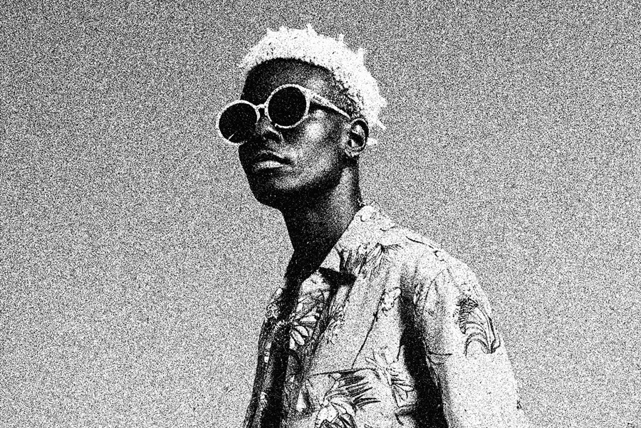 复古做旧黑白颗粒噪点纹理人像图片修图PS特效滤镜插件样机 Grainy Risograph Photo Effect 插件预设 第7张-素材湾丨精选海外优质设计素材资源 复古做旧黑白颗粒噪点纹理人像图片修图PS特效滤镜插件样机 Grainy Risograph Photo Effect 插件预设 sucaiwan.com