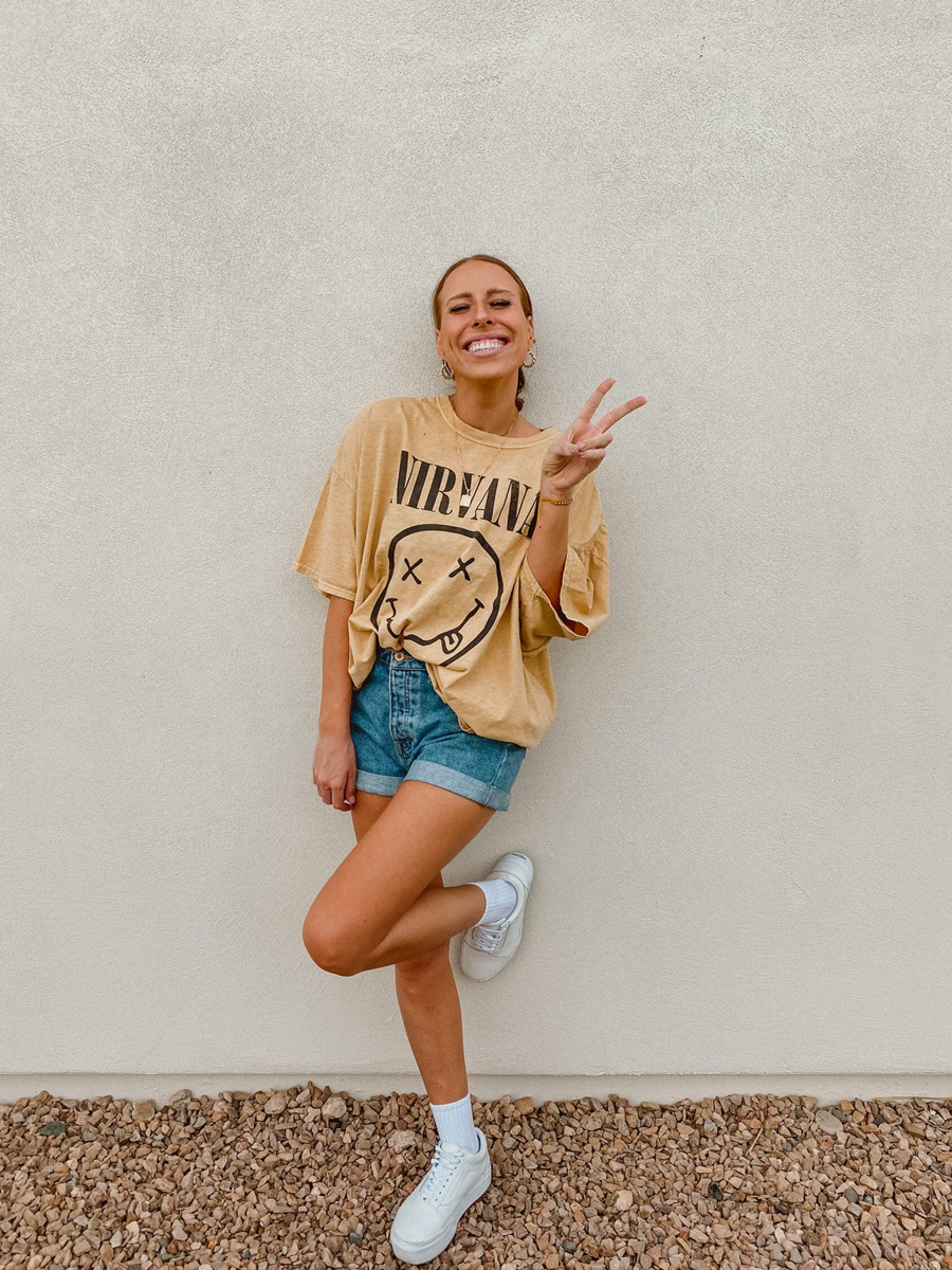 流行绚丽真正色彩暖色调旅行摄影照片手机Lightroom调色预设 G-Presets: Olivia Markle Mobile Presets 插件预设 第5张-素材湾丨精选海外优质设计素材资源 流行绚丽真正色彩暖色调旅行摄影照片手机Lightroom调色预设 G-Presets: Olivia Markle Mobile Presets 插件预设 sucaiwan.com