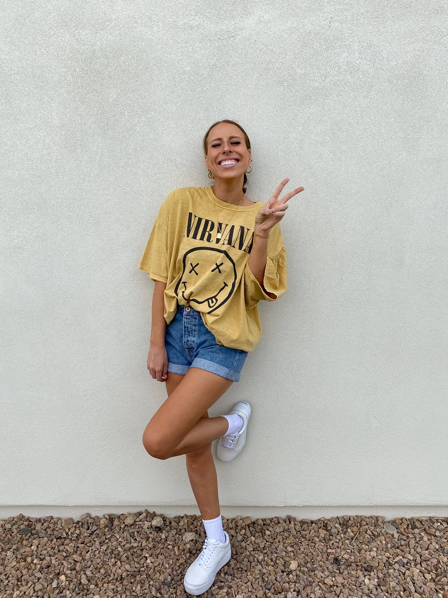 流行绚丽真正色彩暖色调旅行摄影照片手机Lightroom调色预设 G-Presets: Olivia Markle Mobile Presets 插件预设 第6张-素材湾丨精选海外优质设计素材资源 流行绚丽真正色彩暖色调旅行摄影照片手机Lightroom调色预设 G-Presets: Olivia Markle Mobile Presets 插件预设 sucaiwan.com