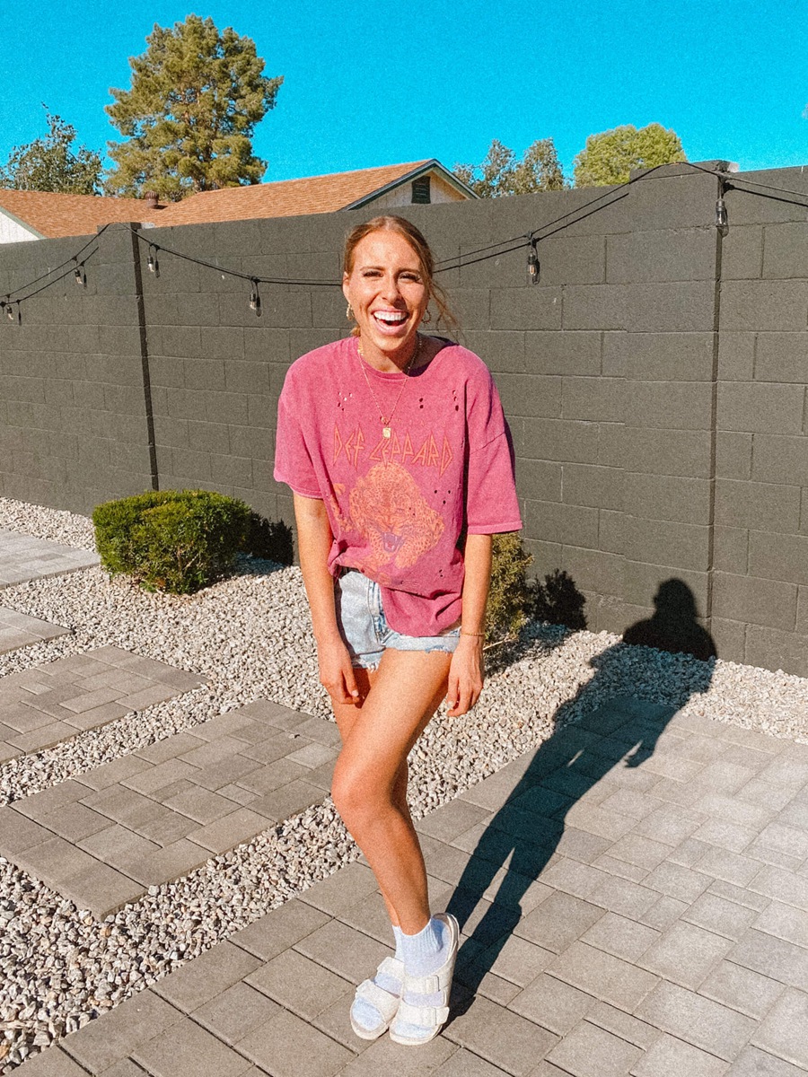 流行绚丽真正色彩暖色调旅行摄影照片手机Lightroom调色预设 G-Presets: Olivia Markle Mobile Presets 插件预设 第7张-素材湾丨精选海外优质设计素材资源 流行绚丽真正色彩暖色调旅行摄影照片手机Lightroom调色预设 G-Presets: Olivia Markle Mobile Presets 插件预设 sucaiwan.com