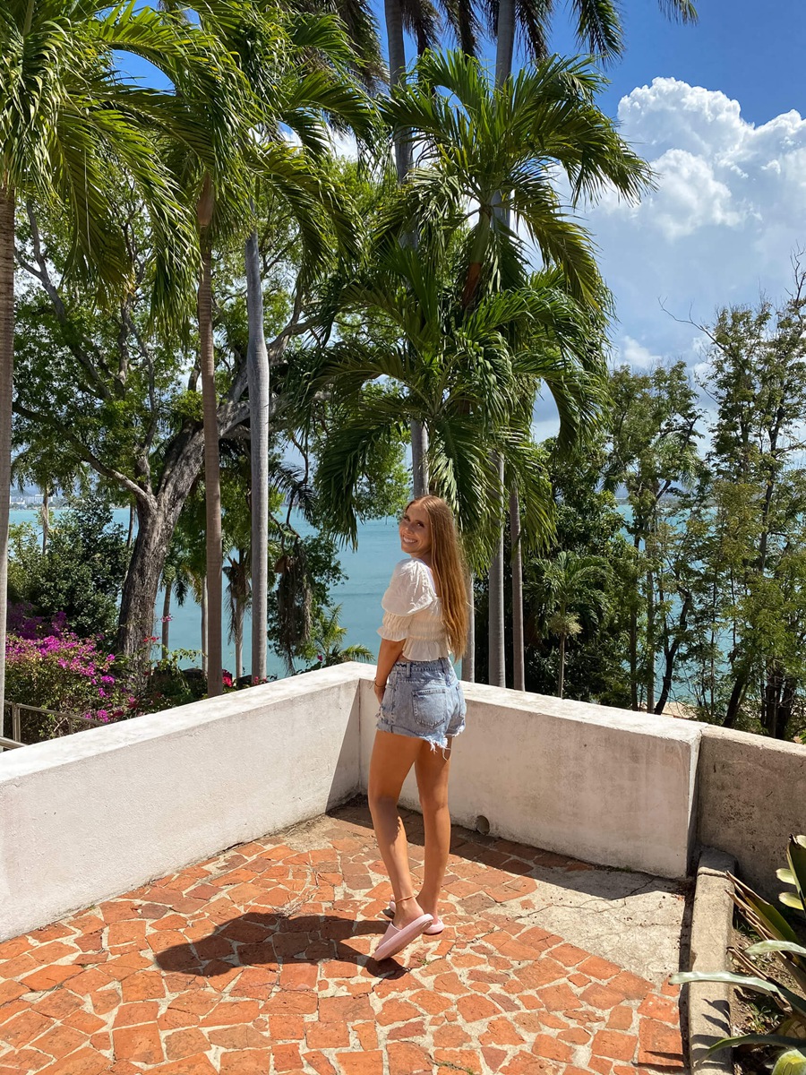 流行绚丽真正色彩暖色调旅行摄影照片手机Lightroom调色预设 G-Presets: Olivia Markle Mobile Presets 插件预设 第10张-素材湾丨精选海外优质设计素材资源 流行绚丽真正色彩暖色调旅行摄影照片手机Lightroom调色预设 G-Presets: Olivia Markle Mobile Presets 插件预设 sucaiwan.com