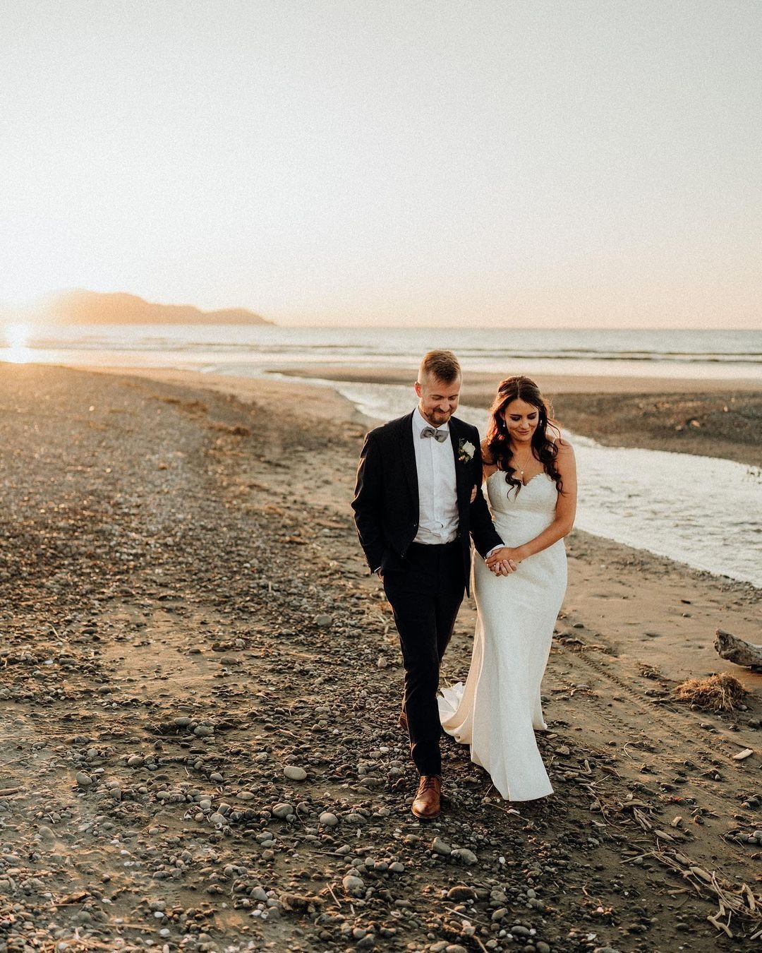 温馨暖色调白平衡曝光婚礼情侣摄影照片调色Lightroom预设 Chris Turner – CTM V3 | 2023 Collection 插件预设 第15张-素材湾丨精选海外优质设计素材资源 温馨暖色调白平衡曝光婚礼情侣摄影照片调色Lightroom预设 Chris Turner – CTM V3 | 2023 Collection 插件预设 sucaiwan.com