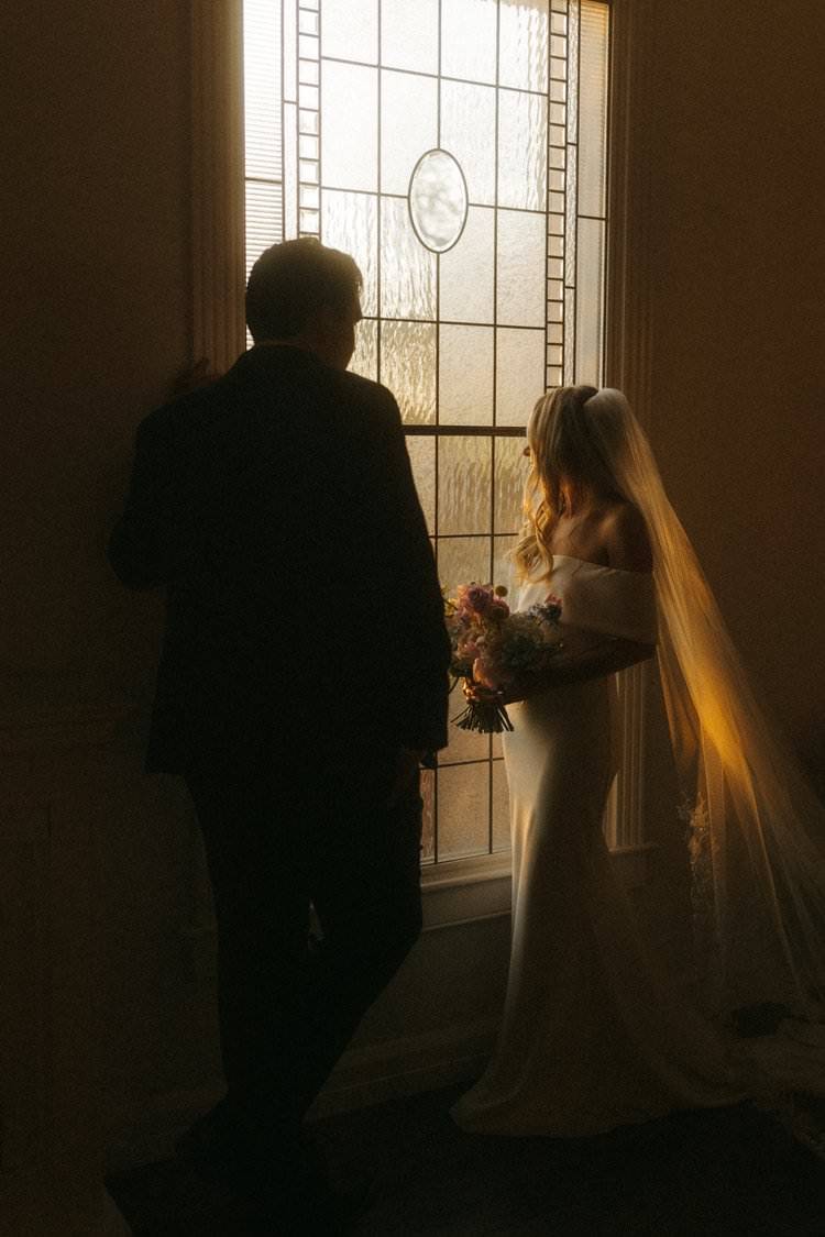 11款梦幻日落电影美学颗粒纹理胶片模拟婚礼情侣旅拍摄影照片LR预设 Meridian: Annie Morgan Saguaro Mobile 插件预设 第11张-素材湾丨精选海外优质设计素材资源 11款梦幻日落电影美学颗粒纹理胶片模拟婚礼情侣旅拍摄影照片LR预设 Meridian: Annie Morgan Saguaro Mobile 插件预设 sucaiwan.com