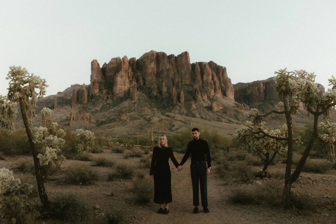 11款梦幻日落电影美学颗粒纹理胶片模拟婚礼情侣旅拍摄影照片LR预设 Meridian: Annie Morgan Saguaro Mobile 插件预设 第12张-素材湾丨精选海外优质设计素材资源 11款梦幻日落电影美学颗粒纹理胶片模拟婚礼情侣旅拍摄影照片LR预设 Meridian: Annie Morgan Saguaro Mobile 插件预设 sucaiwan.com