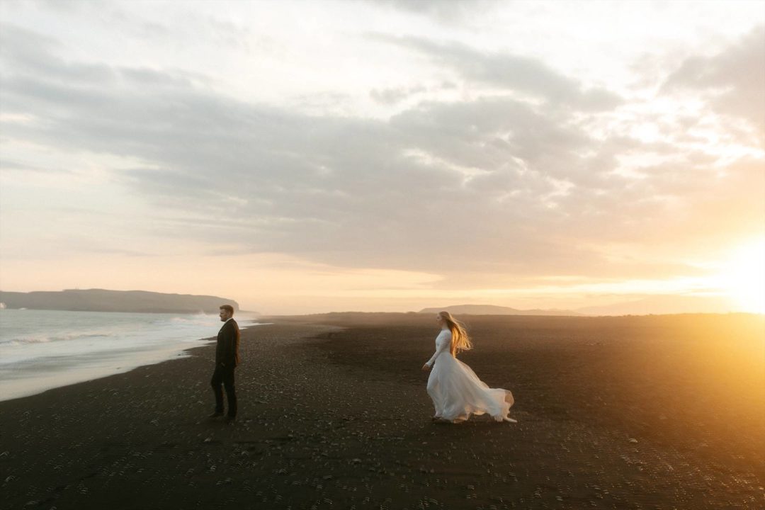 11款梦幻日落电影美学颗粒纹理胶片模拟婚礼情侣旅拍摄影照片LR预设 Meridian: Annie Morgan Saguaro Mobile 插件预设 第19张-素材湾丨精选海外优质设计素材资源 11款梦幻日落电影美学颗粒纹理胶片模拟婚礼情侣旅拍摄影照片LR预设 Meridian: Annie Morgan Saguaro Mobile 插件预设 sucaiwan.com