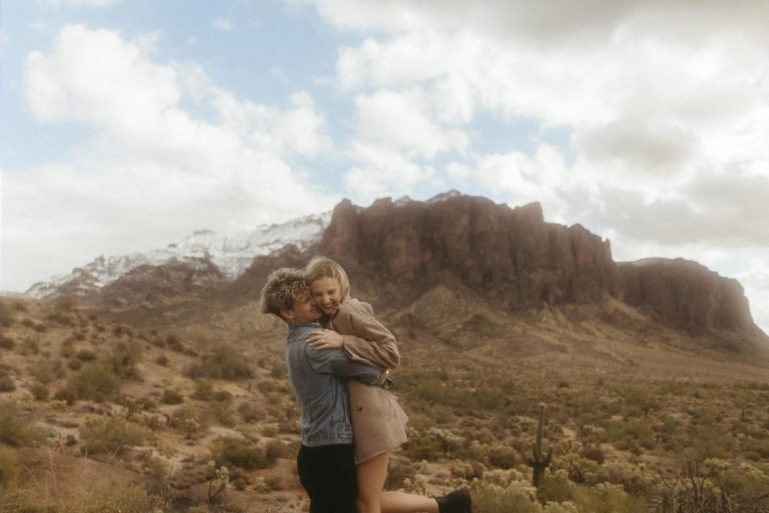 11款梦幻日落电影美学颗粒纹理胶片模拟婚礼情侣旅拍摄影照片LR预设 Meridian: Annie Morgan Saguaro Mobile 插件预设 第23张-素材湾丨精选海外优质设计素材资源 11款梦幻日落电影美学颗粒纹理胶片模拟婚礼情侣旅拍摄影照片LR预设 Meridian: Annie Morgan Saguaro Mobile 插件预设 sucaiwan.com