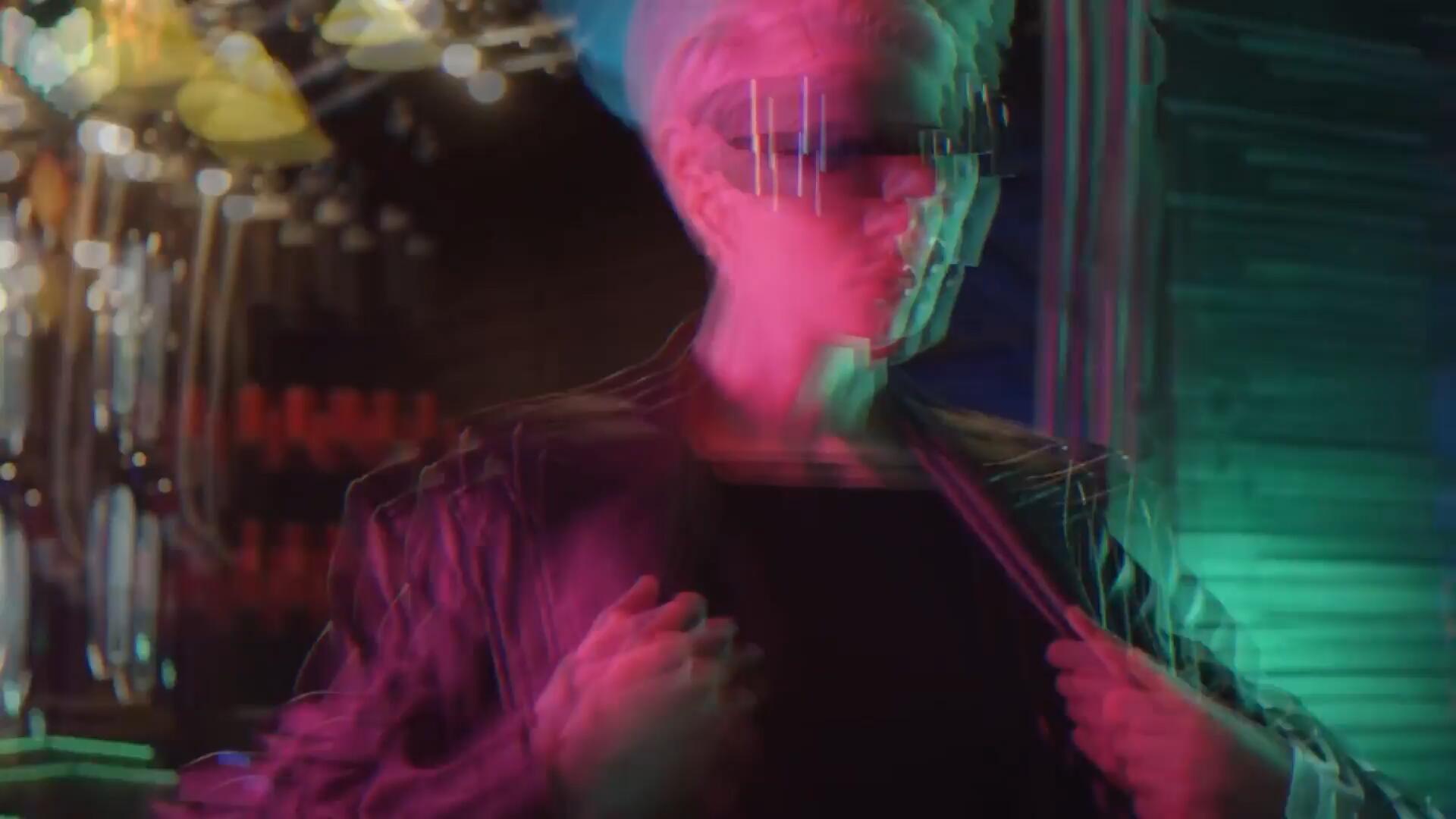 FCPX插件：12种迷幻扭曲镜头摇晃燃烧剪切失真音乐视频效果 , sucaiwan.com