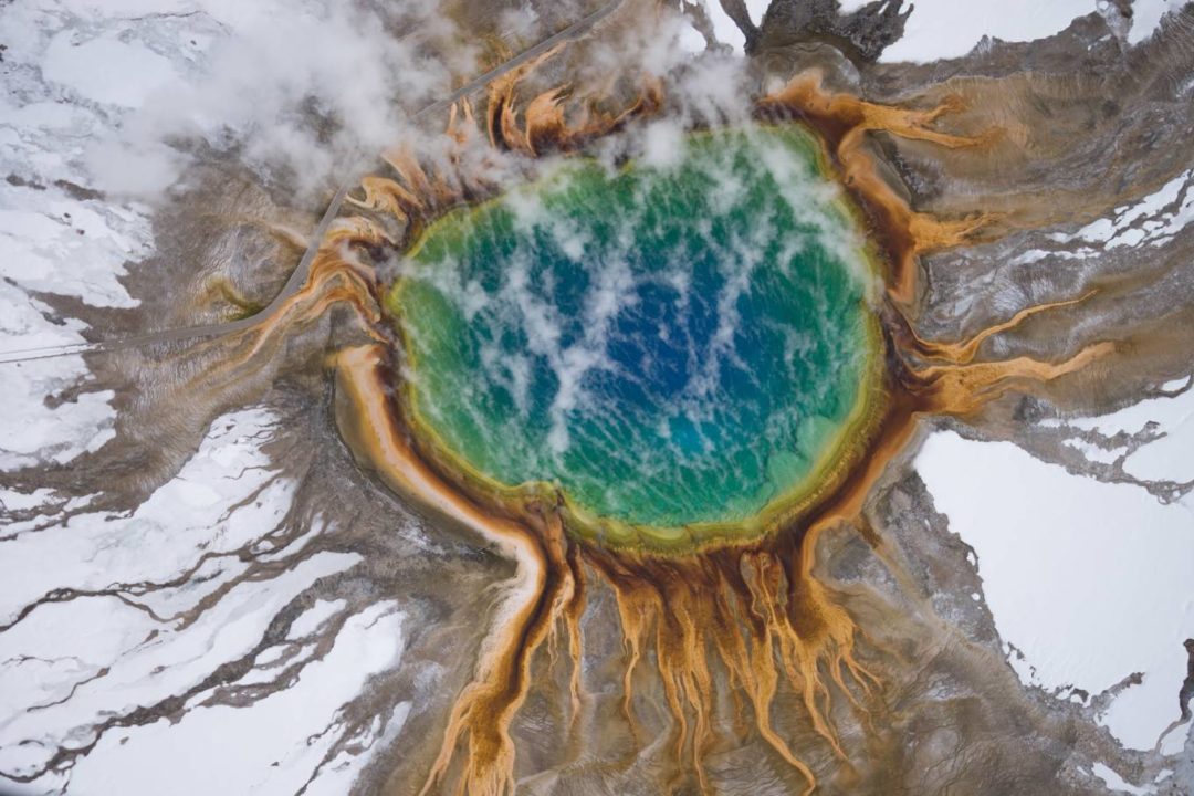 索尼/佳能/富士/尼康胶片模拟电影质感蓝绿色旅行摄影照片调色Lightroom预设包 DVLOP – Chris Burkard – Sunlight 插件预设 第2张-素材湾丨精选海外优质设计素材资源 索尼/佳能/富士/尼康胶片模拟电影质感蓝绿色旅行摄影照片调色Lightroom预设包 DVLOP – Chris Burkard – Sunlight 插件预设 sucaiwan.com