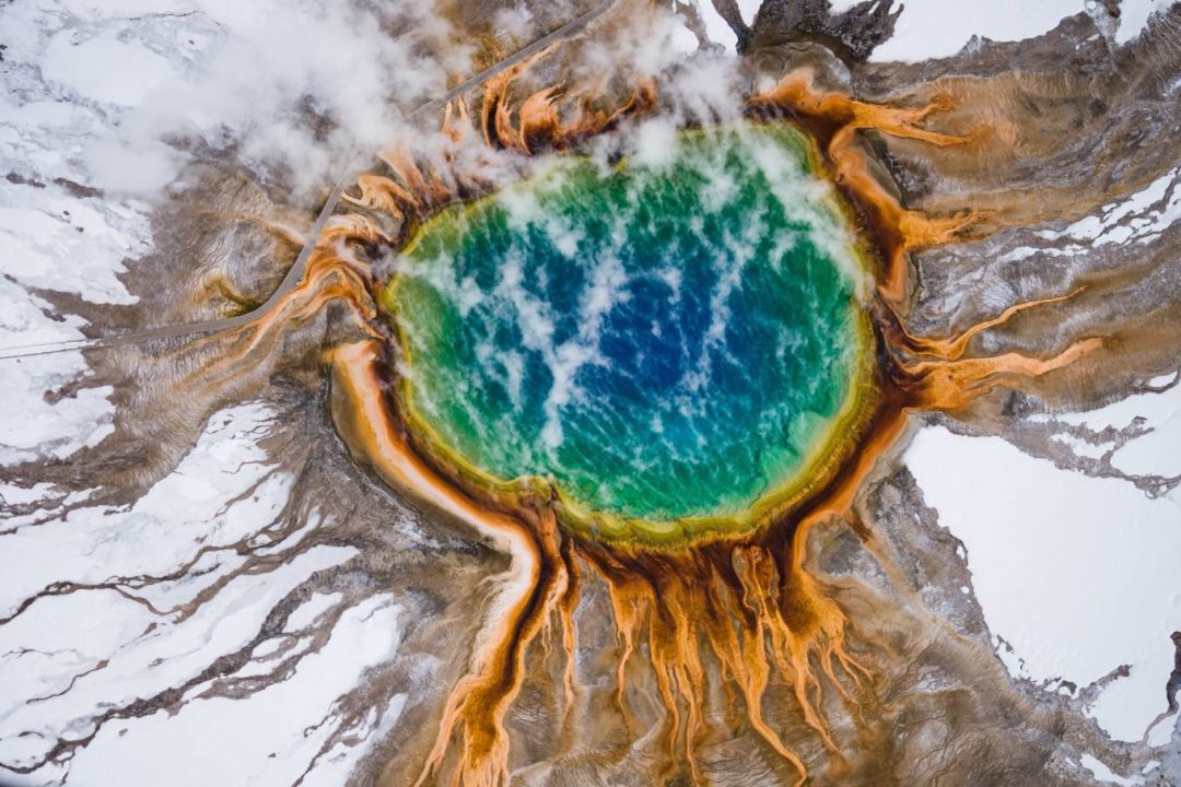 索尼/佳能/富士/尼康胶片模拟电影质感蓝绿色旅行摄影照片调色Lightroom预设包 DVLOP – Chris Burkard – Sunlight 插件预设 第3张-素材湾丨精选海外优质设计素材资源 索尼/佳能/富士/尼康胶片模拟电影质感蓝绿色旅行摄影照片调色Lightroom预设包 DVLOP – Chris Burkard – Sunlight 插件预设 sucaiwan.com