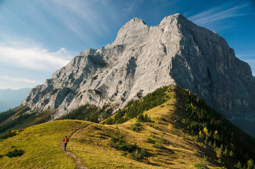 索尼/佳能/富士/尼康胶片模拟电影质感蓝绿色旅行摄影照片调色Lightroom预设包 DVLOP – Chris Burkard – Sunlight 插件预设 第9张-素材湾丨精选海外优质设计素材资源 索尼/佳能/富士/尼康胶片模拟电影质感蓝绿色旅行摄影照片调色Lightroom预设包 DVLOP – Chris Burkard – Sunlight 插件预设 sucaiwan.com