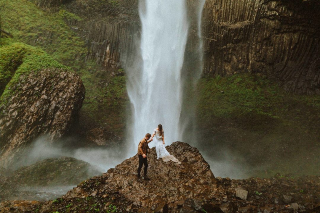 36组复古胶片模拟婚礼人像摄影照片AI智能调色Lightroom预设包 Athena & Cameron: Seasons AI desktop 插件预设 第6张-素材湾丨精选海外优质设计素材资源 36组复古胶片模拟婚礼人像摄影照片AI智能调色Lightroom预设包 Athena & Cameron: Seasons AI desktop 插件预设 sucaiwan.com