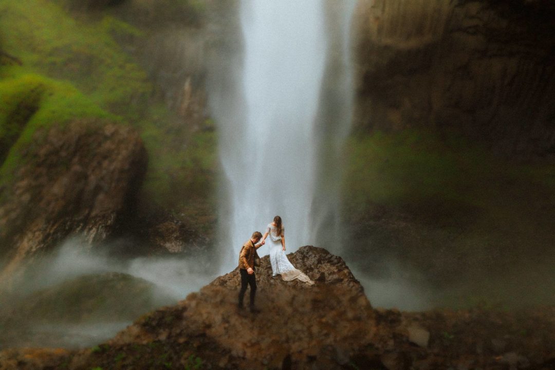 36组复古胶片模拟婚礼人像摄影照片AI智能调色Lightroom预设包 Athena & Cameron: Seasons AI desktop 插件预设 第7张-素材湾丨精选海外优质设计素材资源 36组复古胶片模拟婚礼人像摄影照片AI智能调色Lightroom预设包 Athena & Cameron: Seasons AI desktop 插件预设 sucaiwan.com