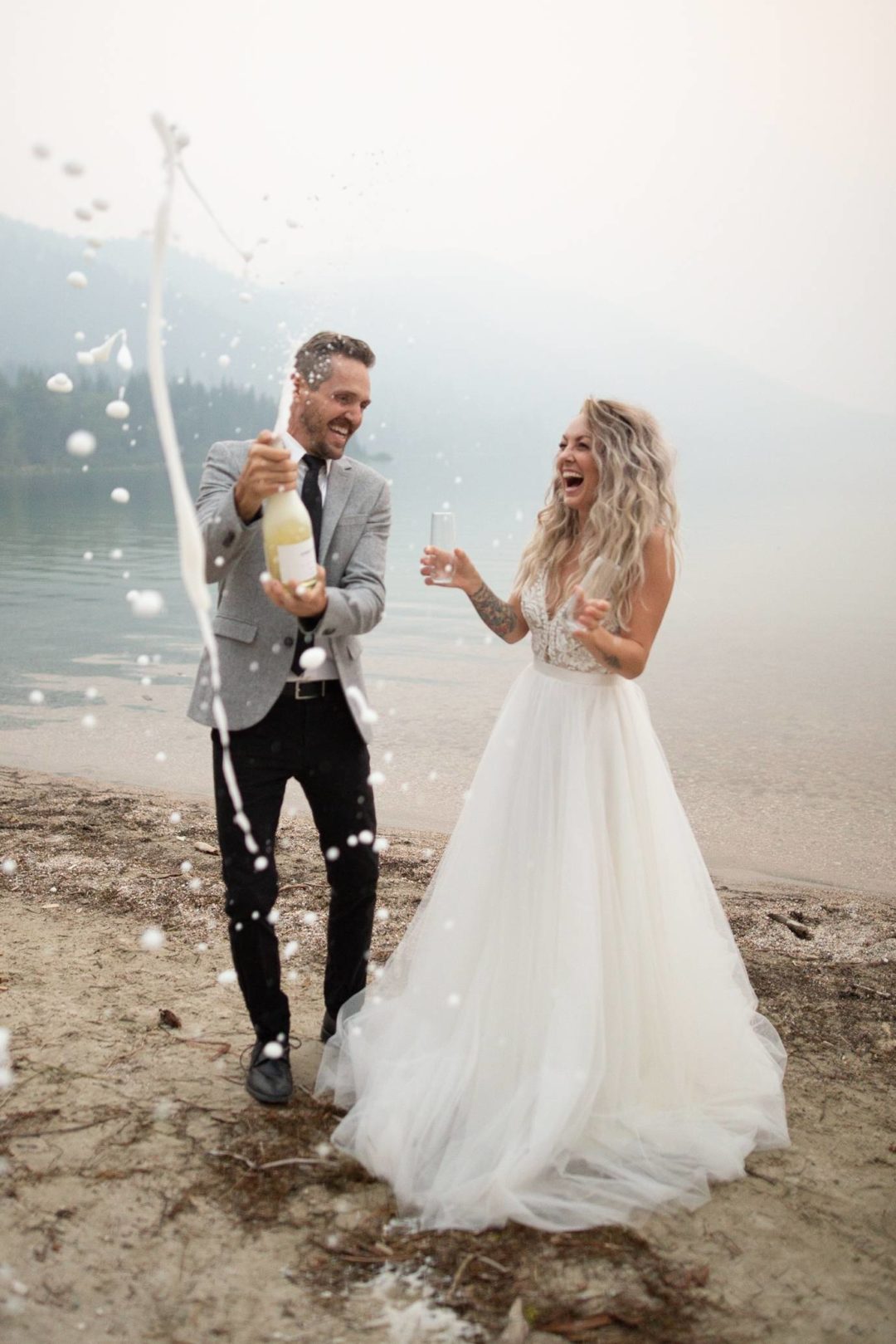 36组复古胶片模拟婚礼人像摄影照片AI智能调色Lightroom预设包 Athena & Cameron: Seasons AI desktop 插件预设 第20张-素材湾丨精选海外优质设计素材资源 36组复古胶片模拟婚礼人像摄影照片AI智能调色Lightroom预设包 Athena & Cameron: Seasons AI desktop 插件预设 sucaiwan.com