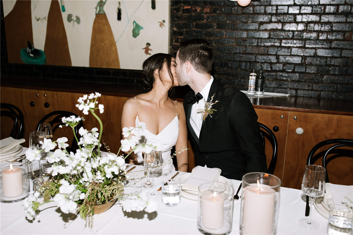 G-Presets Sydney Noelle 复古怀旧奶油色朦胧美学婚礼旅拍人像摄影LR调色预设 , 第5张-素材湾丨精选海外优质设计素材资源 G-Presets Sydney Noelle 复古怀旧奶油色朦胧美学婚礼旅拍人像摄影LR调色预设 , sucaiwan.com