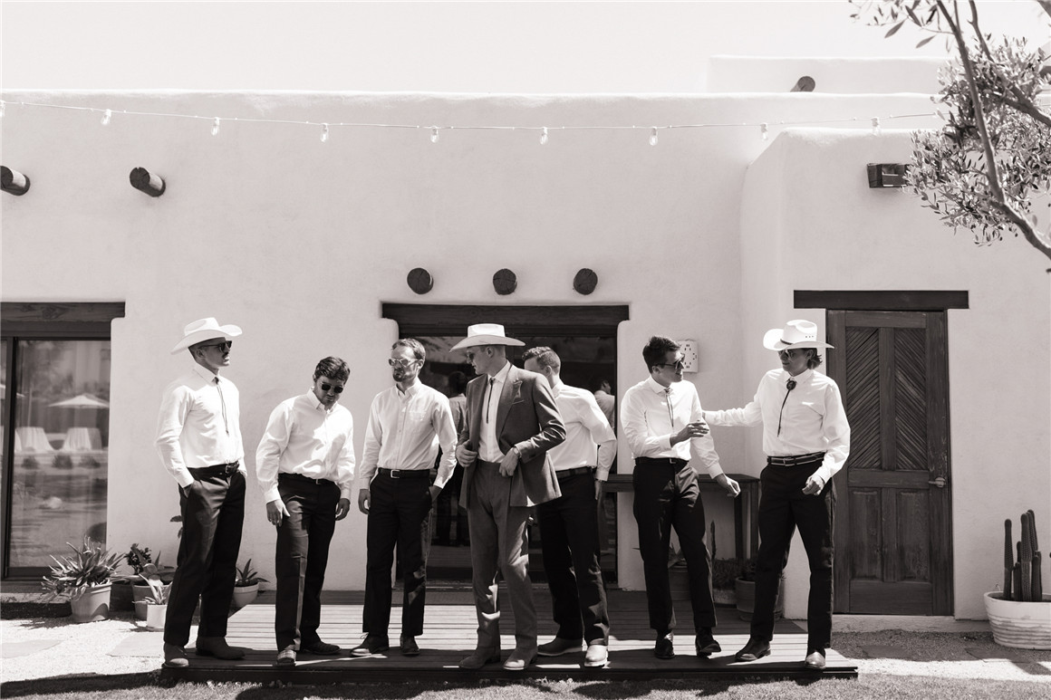 G-Presets Sydney Noelle 复古怀旧奶油色朦胧美学婚礼旅拍人像摄影LR调色预设 , 第12张-素材湾丨精选海外优质设计素材资源 G-Presets Sydney Noelle 复古怀旧奶油色朦胧美学婚礼旅拍人像摄影LR调色预设 , sucaiwan.com