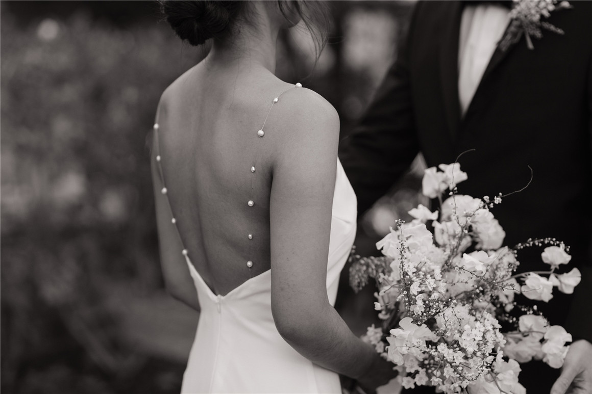 G-Presets Sydney Noelle 复古怀旧奶油色朦胧美学婚礼旅拍人像摄影LR调色预设 , 第14张-素材湾丨精选海外优质设计素材资源 G-Presets Sydney Noelle 复古怀旧奶油色朦胧美学婚礼旅拍人像摄影LR调色预设 , sucaiwan.com