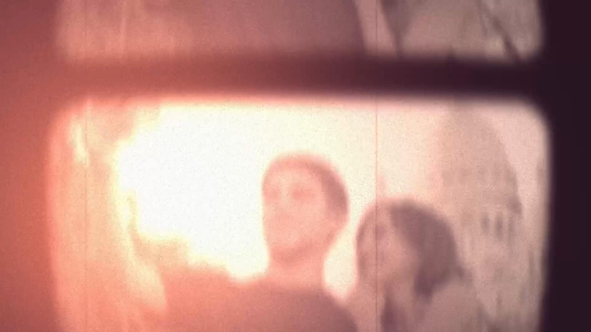 达芬奇预设:复古老式电影放映机胶片感漏光闪烁灰尘划痕转场过渡 Old Film Transitions 影视音频 第5张-素材湾丨精选海外优质设计素材资源 达芬奇预设:复古老式电影放映机胶片感漏光闪烁灰尘划痕转场过渡 Old Film Transitions 影视音频 sucaiwan.com