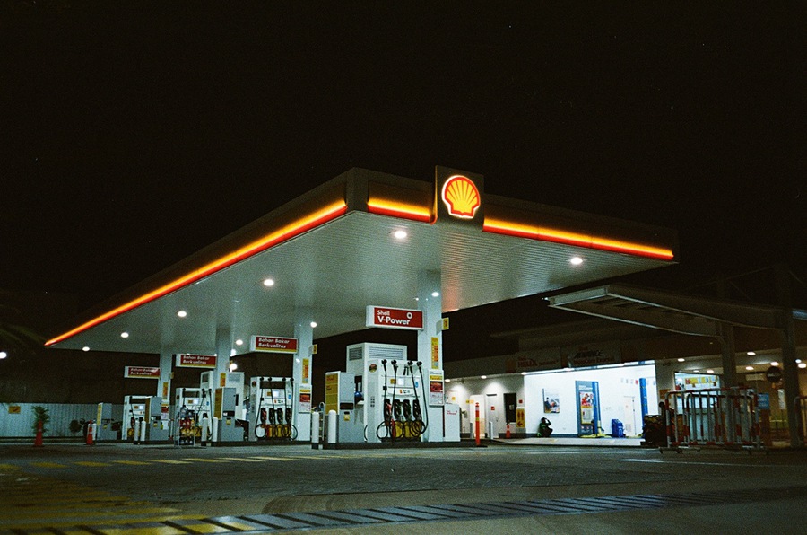 复古柯达Cinestill 800T胶片电影模拟颗粒光晕夜间摄影LUT+LR预设包 插件预设 第2张-素材湾丨精选海外优质设计素材资源 复古柯达Cinestill 800T胶片电影模拟颗粒光晕夜间摄影LUT+LR预设包 插件预设 sucaiwan.com