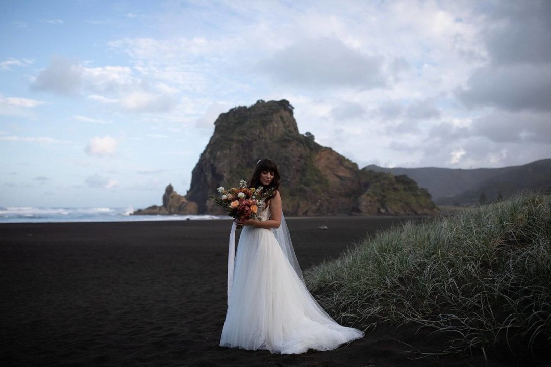 自然温暖色调肤色对比度情侣婚礼摄影照片调色Lightroom预设 Anni Graham – Yosemite Presets 插件预设 sucaiwan.com