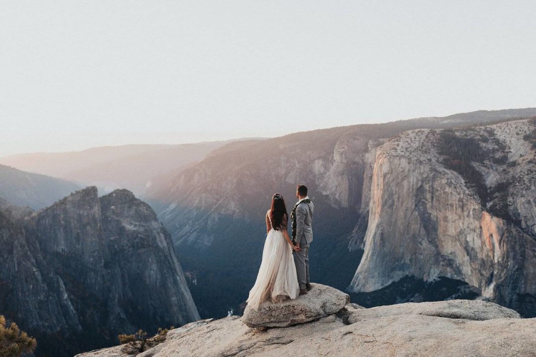 自然温暖色调肤色对比度情侣婚礼摄影照片调色Lightroom预设 Anni Graham – Yosemite Presets 插件预设 sucaiwan.com