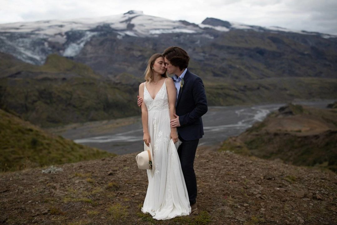 自然温暖色调肤色对比度情侣婚礼摄影照片调色Lightroom预设 Anni Graham – Yosemite Presets 插件预设 sucaiwan.com