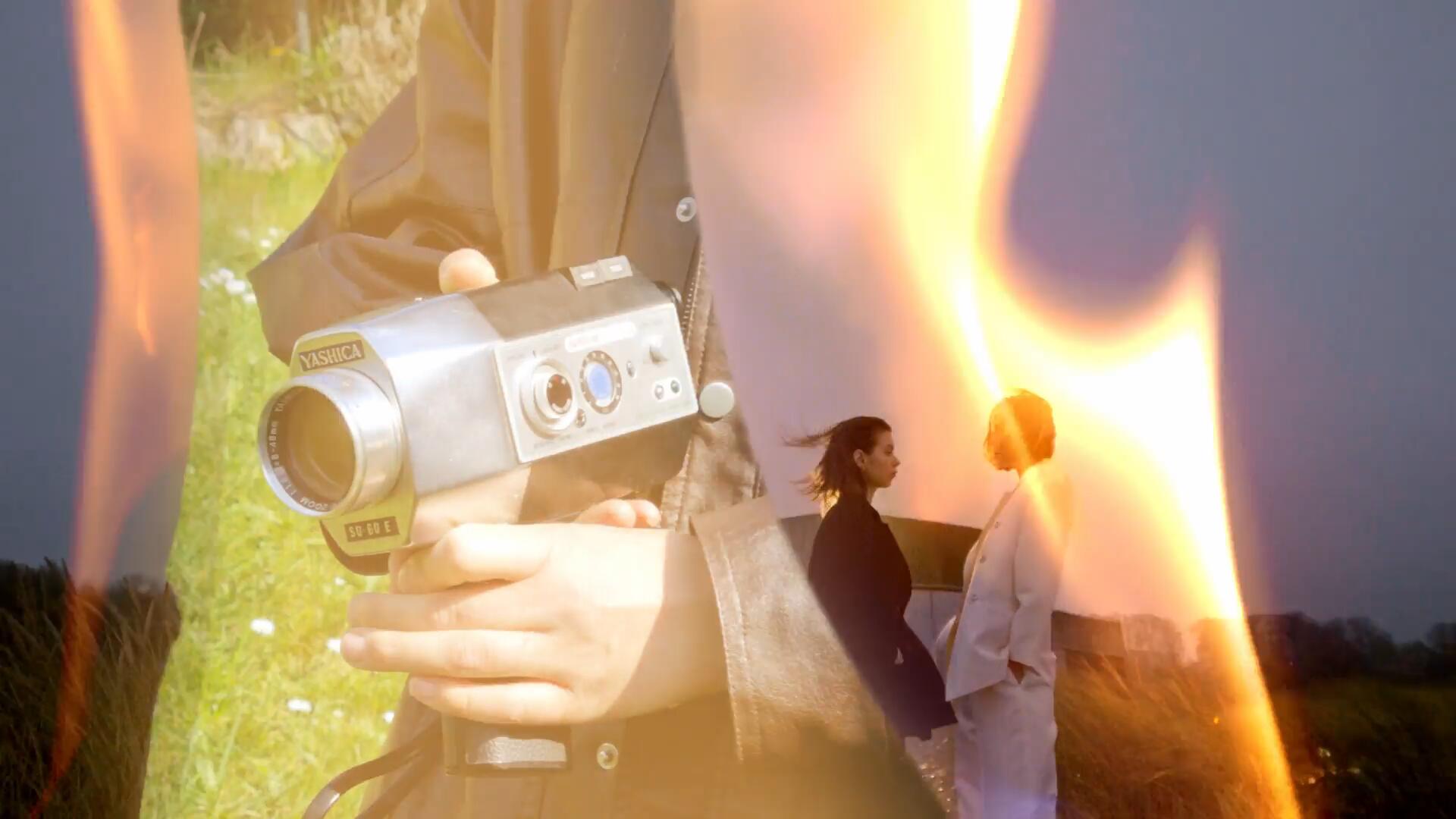 达芬奇模板：20个复古真实纸燃烧火焰火花刻录转场过渡 , sucaiwan.com