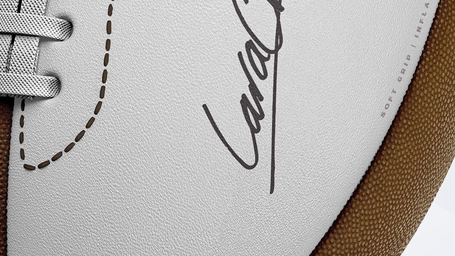 3款8K高精度NFL官方威尔逊球的逼真美式橄榄球logo徽标设计展示PSD样机套装AMERICAN FOOTBALL BALL MOCKUP 样机素材 第10张-素材湾丨精选海外优质设计素材资源 3款8K高精度NFL官方威尔逊球的逼真美式橄榄球logo徽标设计展示PSD样机套装AMERICAN FOOTBALL BALL MOCKUP 样机素材 sucaiwan.com