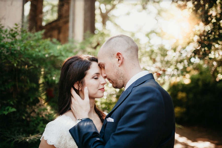 30组温暖橙色色调镜头光晕情侣婚礼户外摄影照片调色Lightroom预设包 Meridian – LLFx – Meg Loeks – Lens Flare V1 插件预设 第12张-素材湾丨精选海外优质设计素材资源 30组温暖橙色色调镜头光晕情侣婚礼户外摄影照片调色Lightroom预设包 Meridian – LLFx – Meg Loeks – Lens Flare V1 插件预设 sucaiwan.com