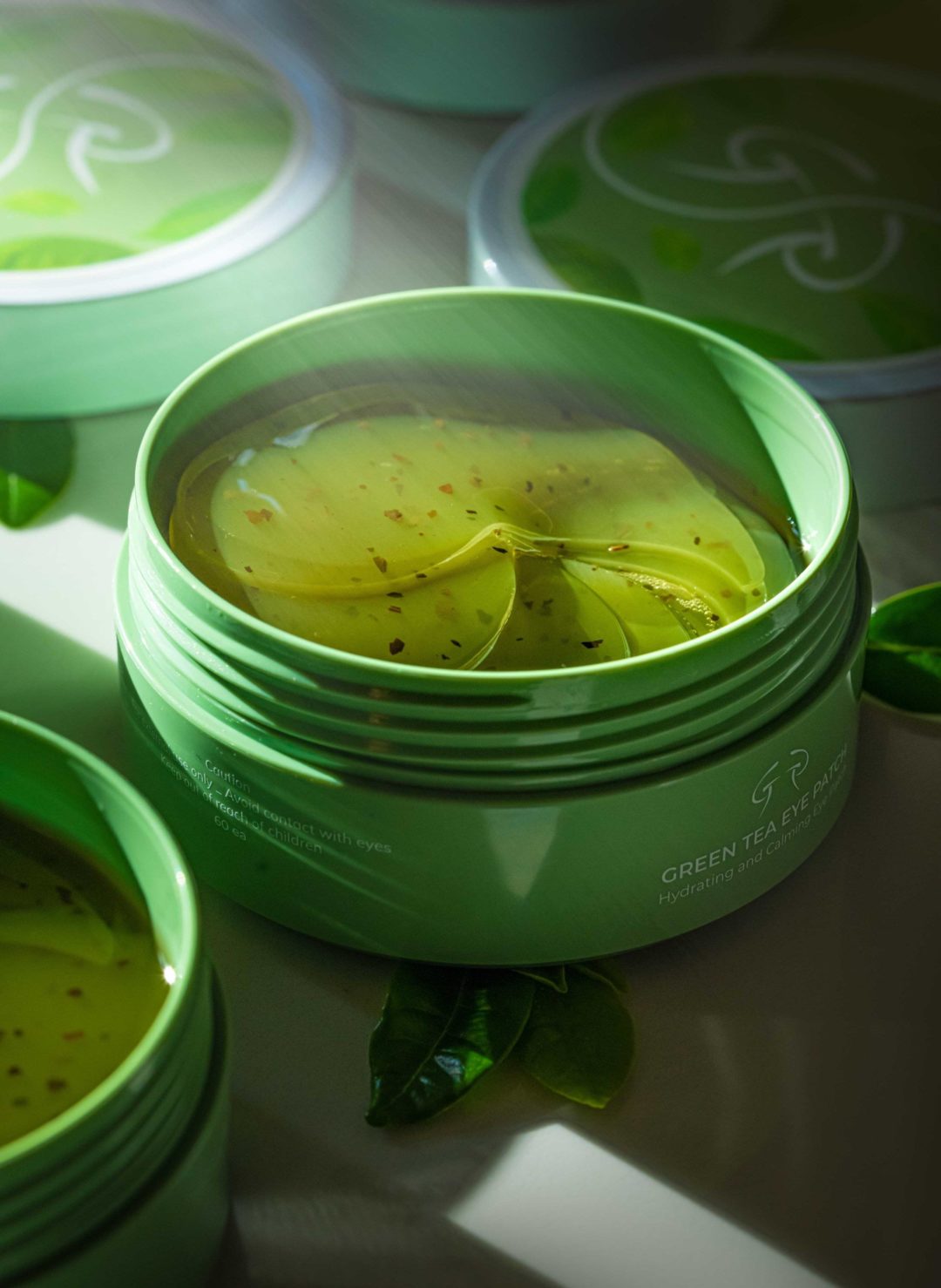 大师课程 女性化专业电商产品人物模特摄影后期修图视频教程 Crina Popescu – Fotografia de produs pe fundal alb & creativă 设计教程 第24张-素材湾丨精选海外优质设计素材资源 大师课程 女性化专业电商产品人物模特摄影后期修图视频教程 Crina Popescu – Fotografia de produs pe fundal alb & creativă 设计教程 sucaiwan.com