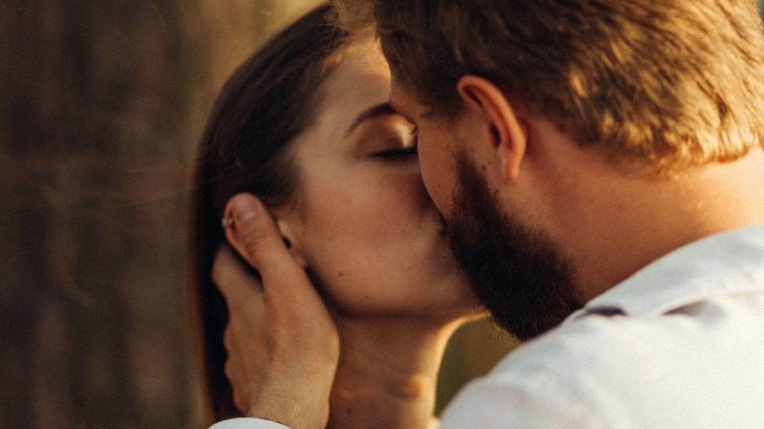 复古棕色褐色美学灵感旅行摄影照片调色Lightroom预设 CINEGRADING – +Cine Ektar Brown Presets 插件预设 第9张-素材湾丨精选海外优质设计素材资源 复古棕色褐色美学灵感旅行摄影照片调色Lightroom预设 CINEGRADING – +Cine Ektar Brown Presets 插件预设 sucaiwan.com