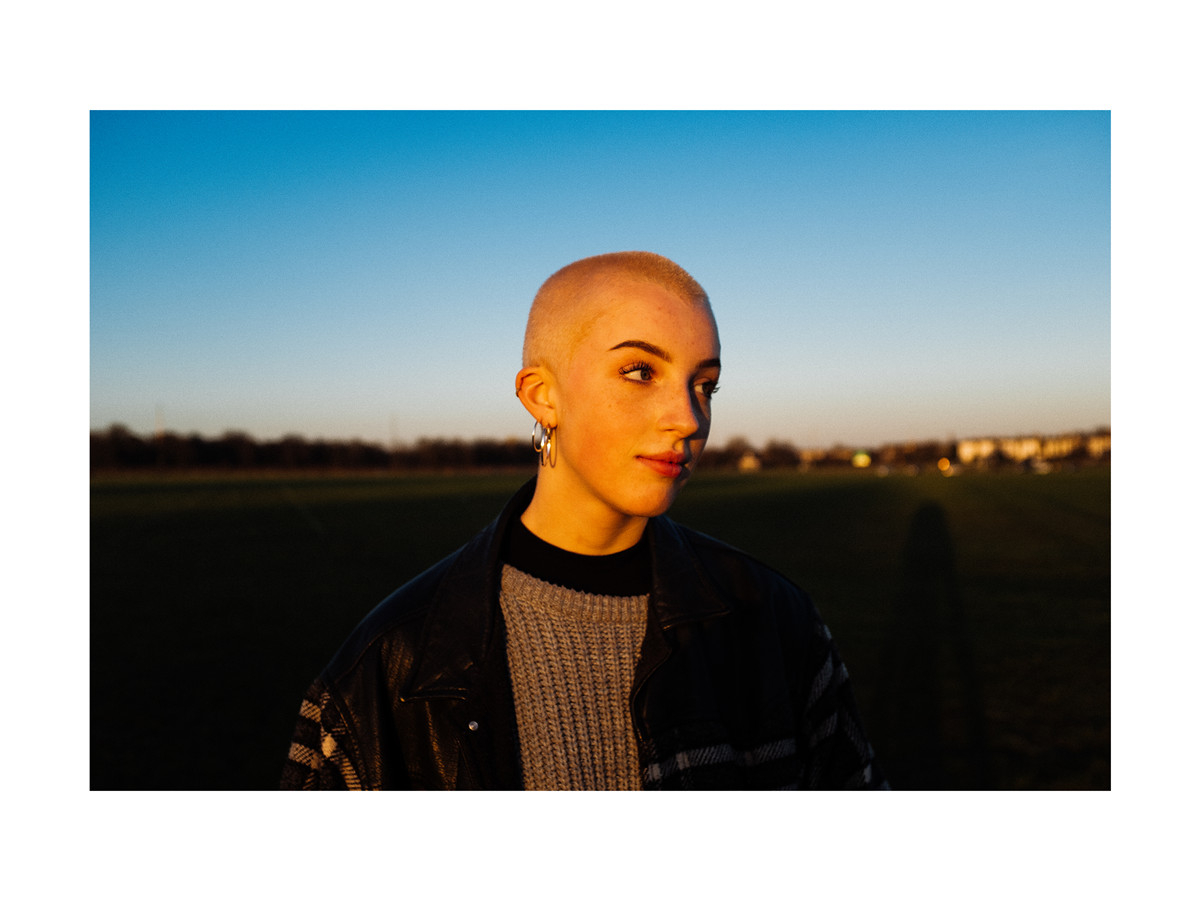 经典柯达Ektachrome100 & 200彩色反转胶片颗粒色彩人像摄影LR调色预设 , 第2张-素材湾丨精选海外优质设计素材资源 经典柯达Ektachrome100 & 200彩色反转胶片颗粒色彩人像摄影LR调色预设 , sucaiwan.com